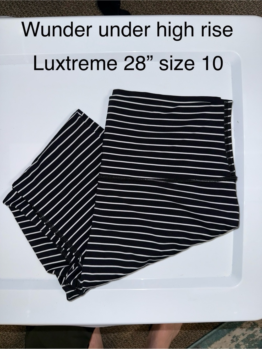 Lulu WunderUnder Luxtreme 28” sz 10